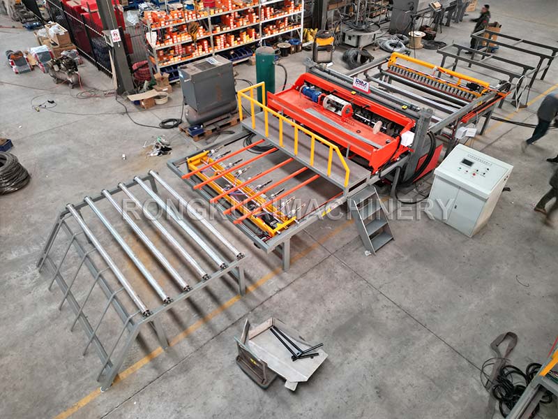 Machine à souder de treillis d'armature automatique, usage intensif, 3-12mm Machine à souder automatique pour treillis d'armature haute résistance 3-12 mm avec une grande stabilité pour les projets de construction